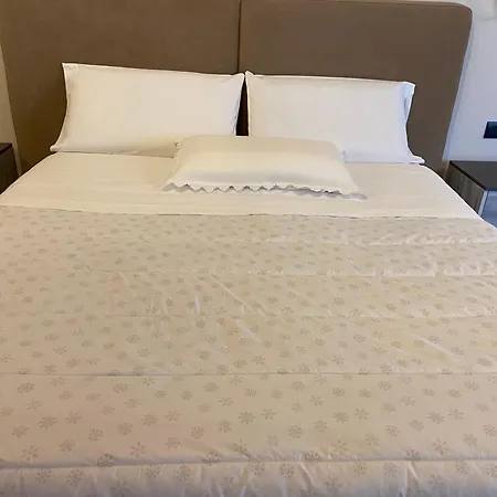 Residenza Zotaj Small Appartament شقة